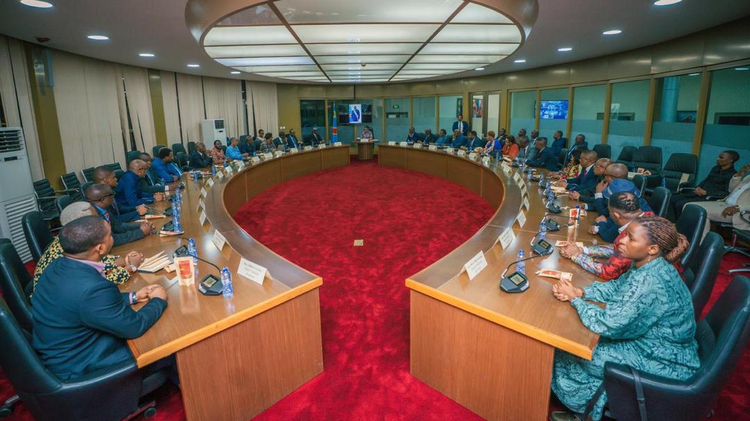 Kinshasa : insécurité et détresse sociale au cœur des échanges avec Judith Suminwa et les députés